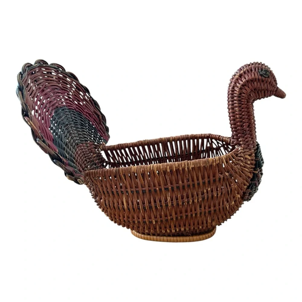 Vintage Turkey Wicker Basket Bread Bun Holder Holiday Thanksgiving Decor